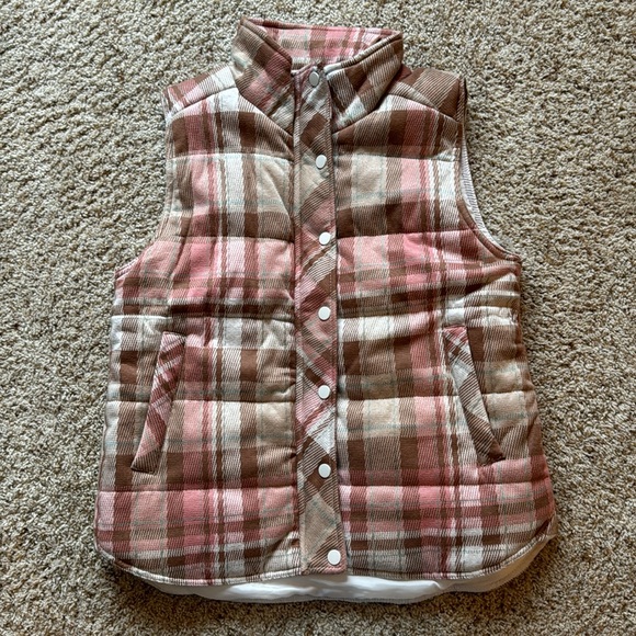 Pulse Plaid Puffer Vest - Picture 1 of 4